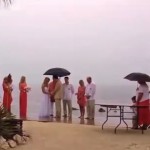 Nunta la malul marii cu tunete si fulgere (video)